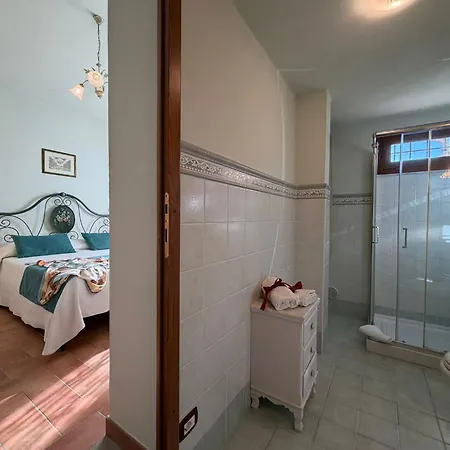 Mira Villa